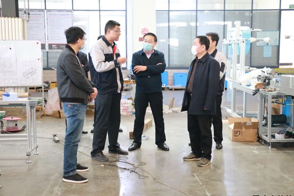 市纪委监委第三派驻组督导调研泓源公司党风廉政建设及复工复产情况(图2) 市纪委监委第三派驻组督导调研泓源公司党风廉政建设及复工复产情况(图2)