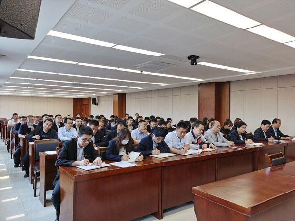 泓源公司召开安全生产工作会议(图2) 泓源公司召开安全生产工作会议(图2)